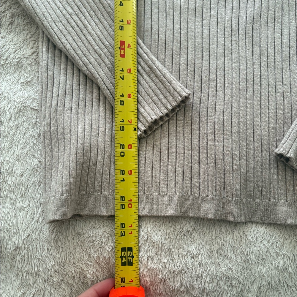 Cyrus Raya Ribbed Knit Top in Beige - Picture 4 of 6